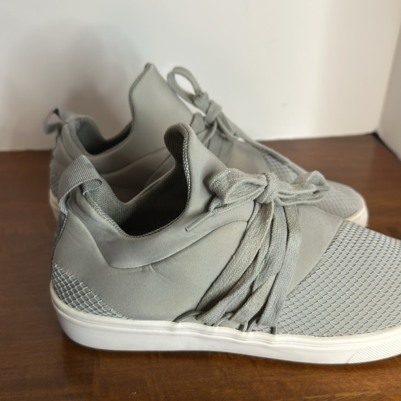 Steve Madden Lancer Women’s gray tennis shoes size 7.5 M - Picture 3 of 11